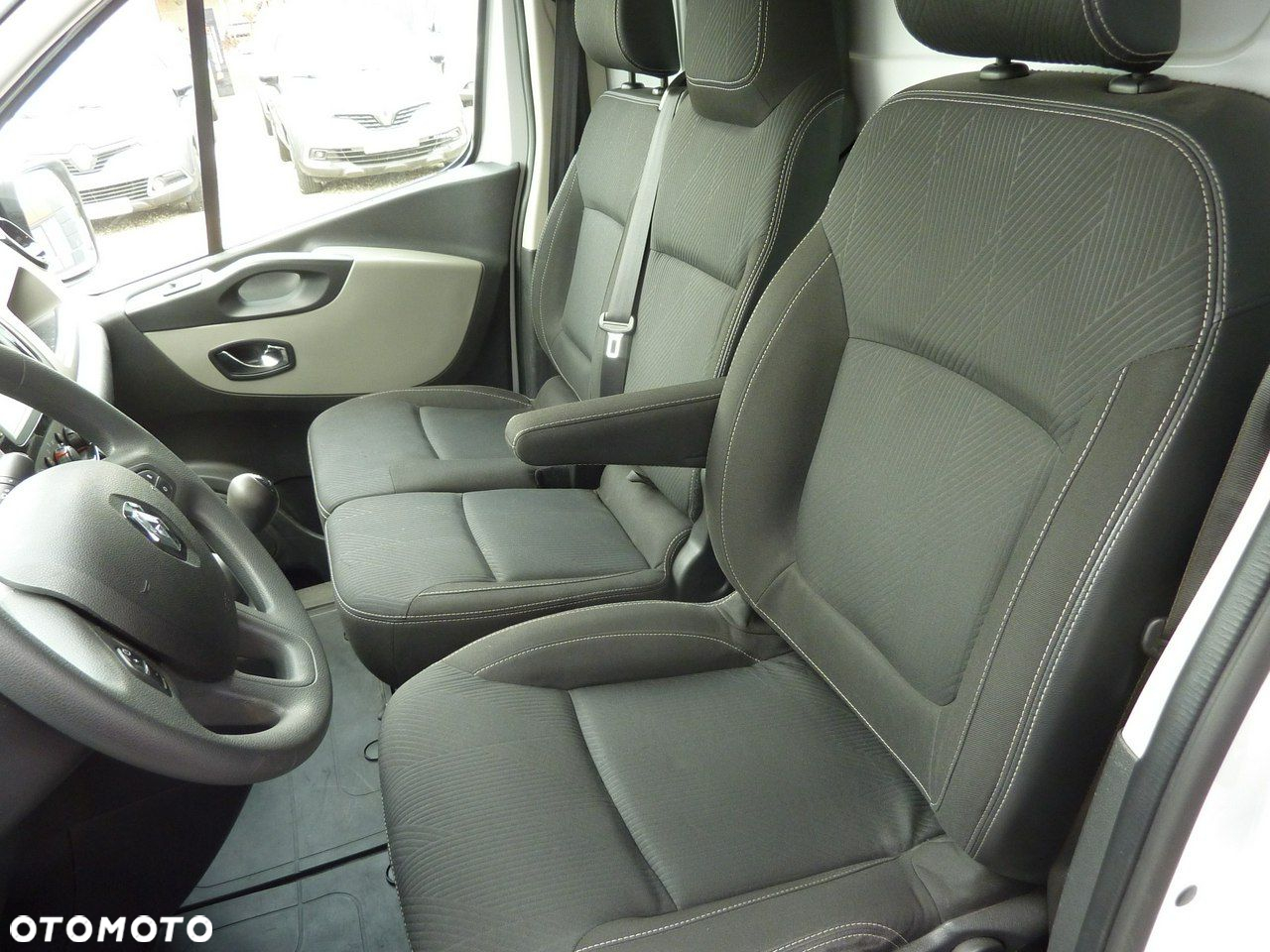 Renault Trafic - 13
