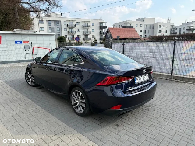 Lexus IS 200t / 300 Elegance - 10