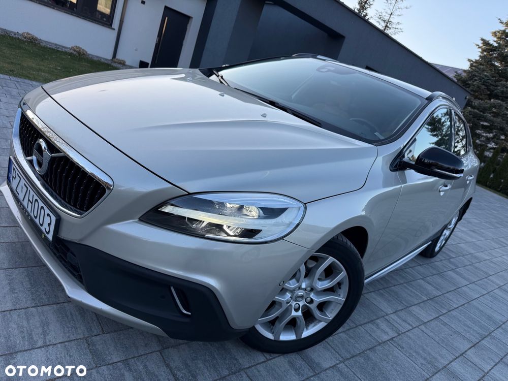 Volvo V40 Cross Country T4 AWD Geartronic Summum - 1