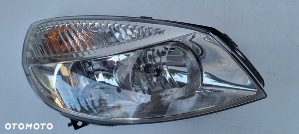 RENAULT Scenic II Grand Scenic Lampa Reflektor r03-09 Prawy Kraków