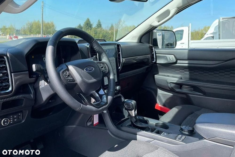 Ford Ranger XLT 4x4 A6 2.0 170KM - 10