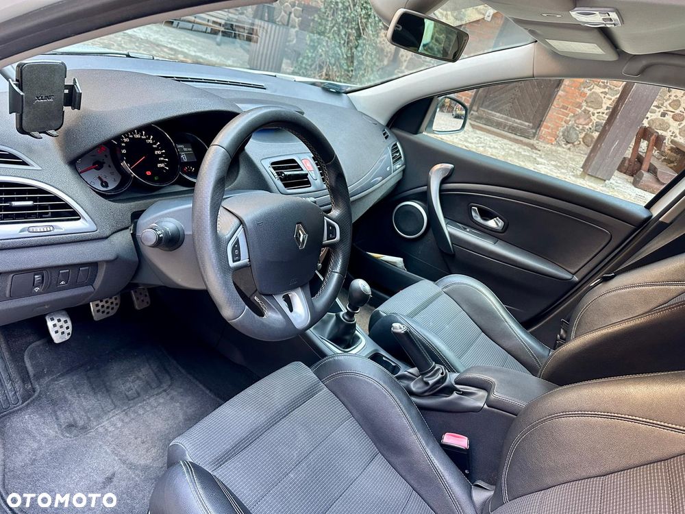 Renault Megane dCi 160 FAP GT - 19