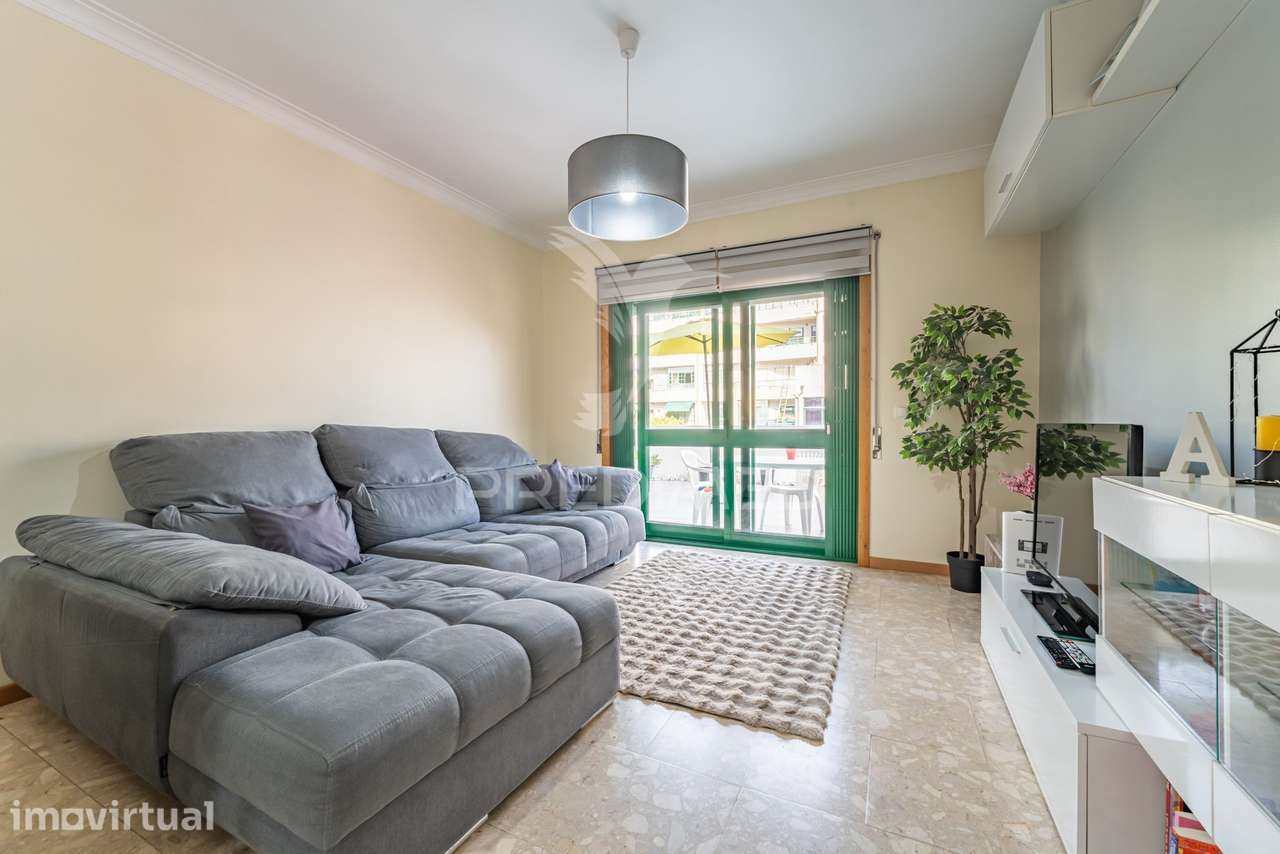 APARTAMENTO  DE TIPOLOGIA T3 COM TERRAÇO  e BOX,  EM CANIDELO, vILA... - Grande imagem: 5/25