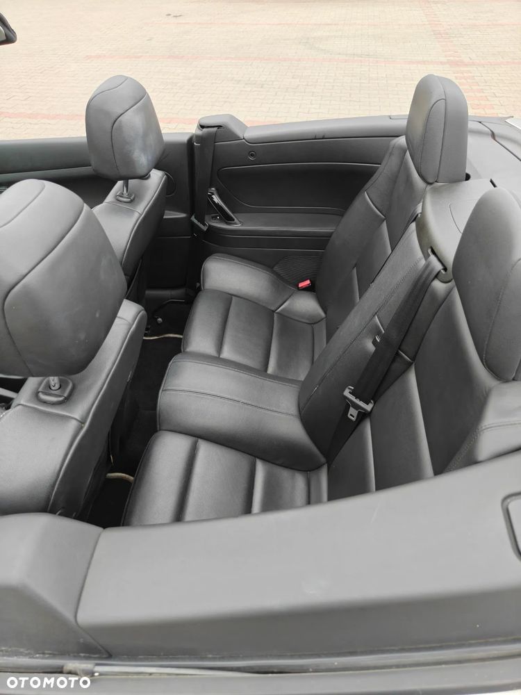 Peugeot 307 CC 2.0 Intense - 25