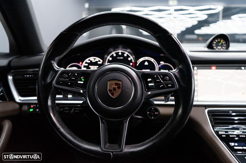 Porsche Panamera 4 E-Hybrid - 52