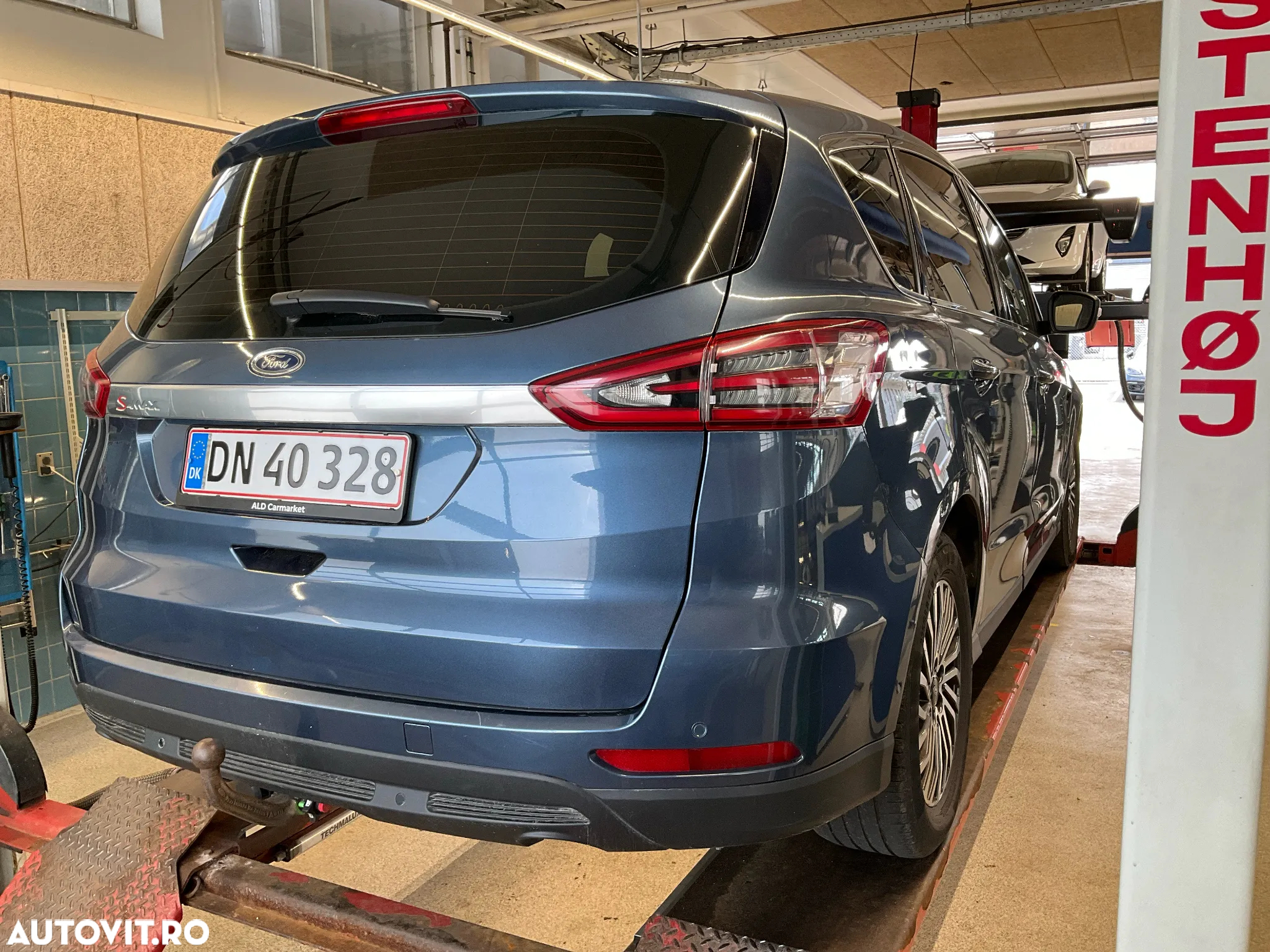 Ford S-Max 2.0 TDCi Powershift Titanium - 4
