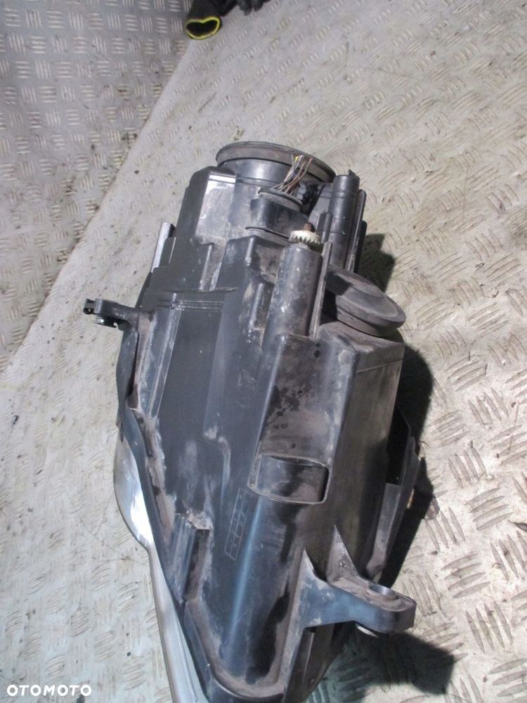 REFLEKTOR LAMPA LEWA PRZÓD VW PASSAT B6 EUROPA - 4