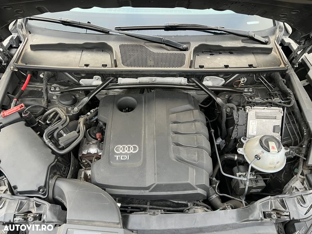 Audi Q5 40 TDI quattro S tronic design - 9