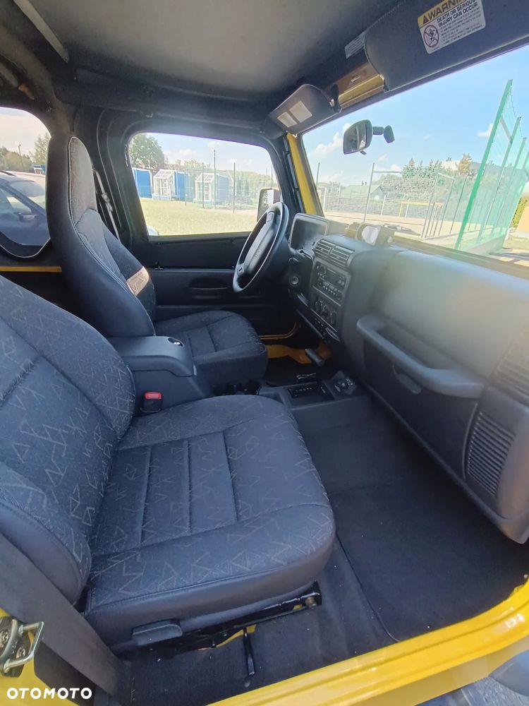 Jeep Wrangler - 14