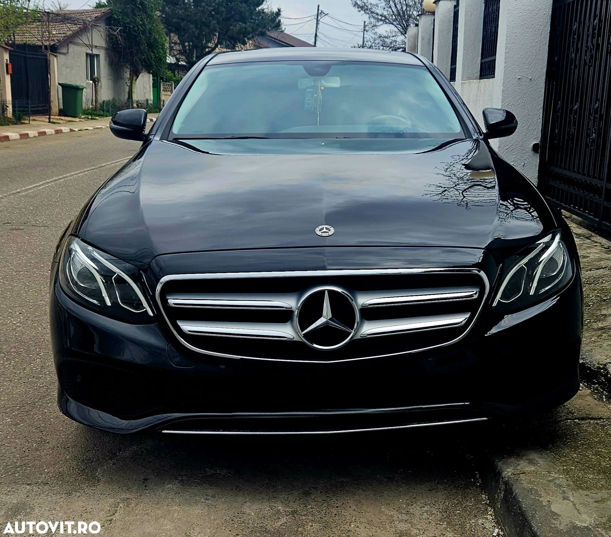 Mercedes-Benz E - 1