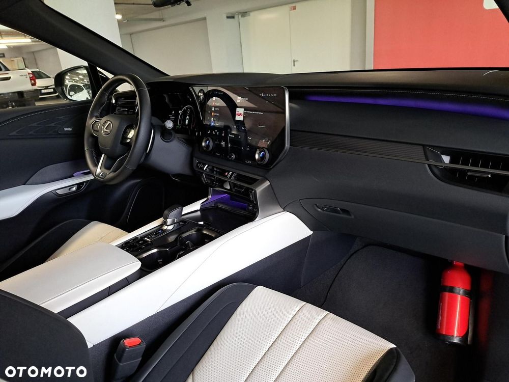 Lexus RX - 15