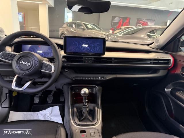Jeep Avenger 1.2 GSE T3 Summit - 14