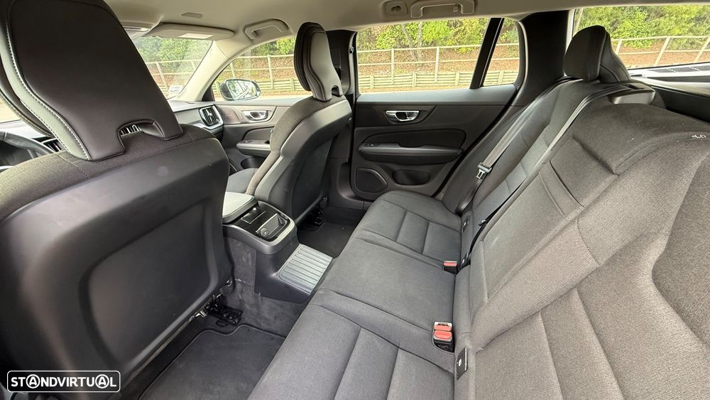 Volvo V60 2.0 T8 AWD TE Momentum - 15