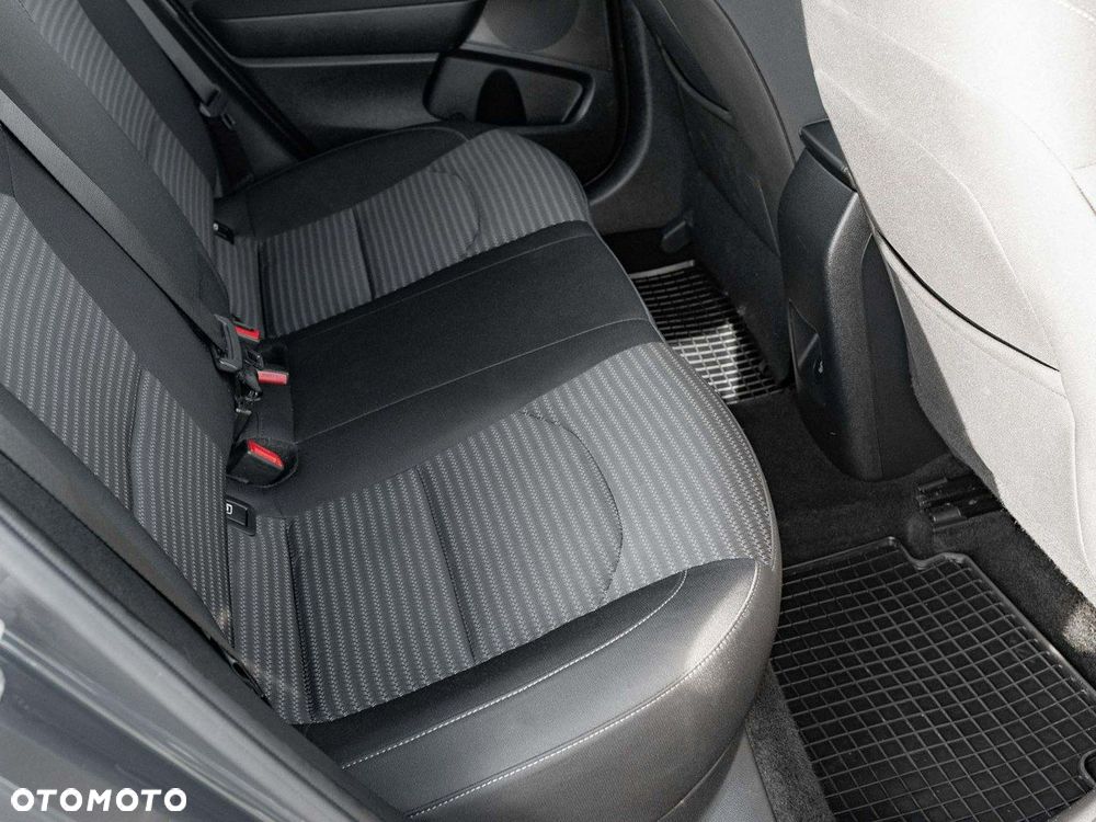 Kia Ceed 1.5 T-GDI M DCT - 29