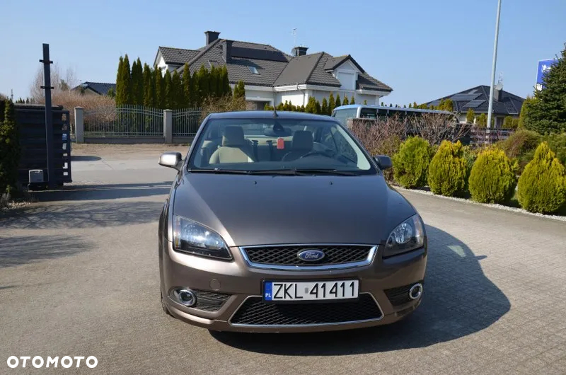 Ford Focus Coupe-Cabriolet 2.0 TDCi DPF Titanium - 2