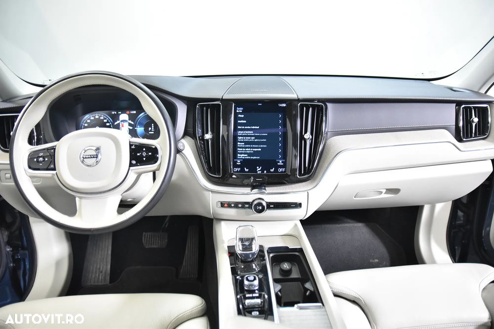 Volvo XC 60 T8 AWD Recharge Geartronic Inscription - 10