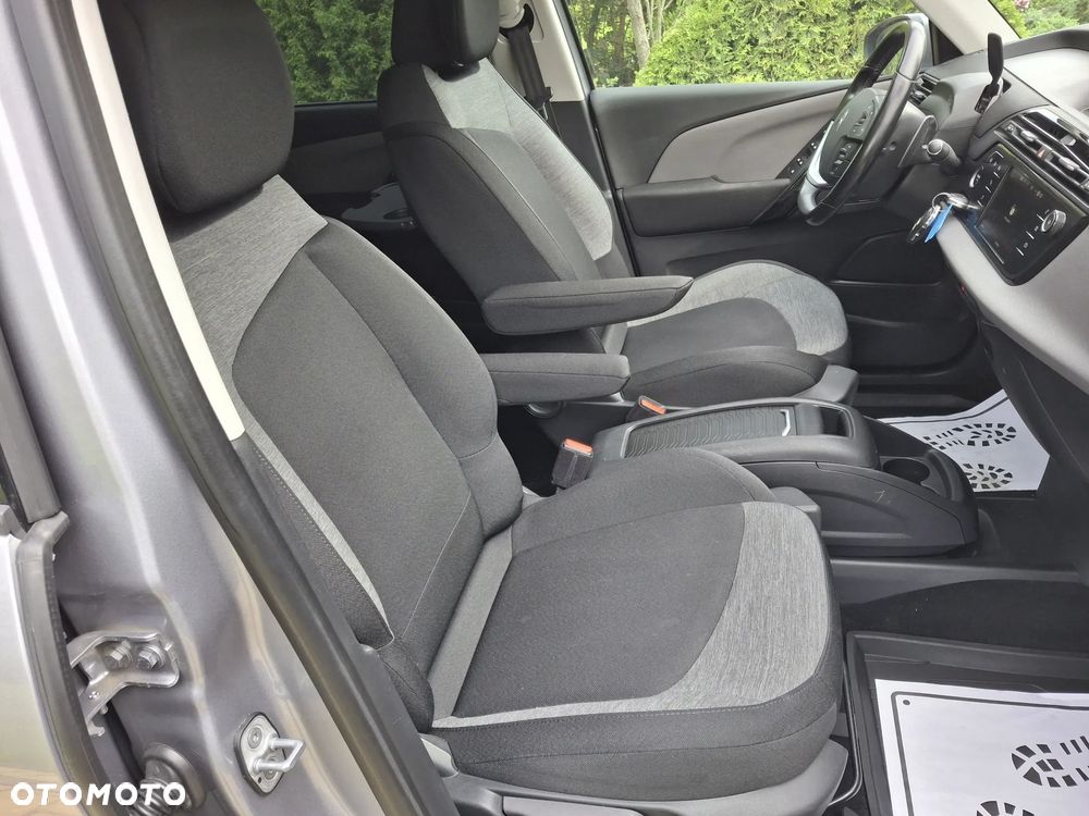 Citroën C4 SpaceTourer - 19