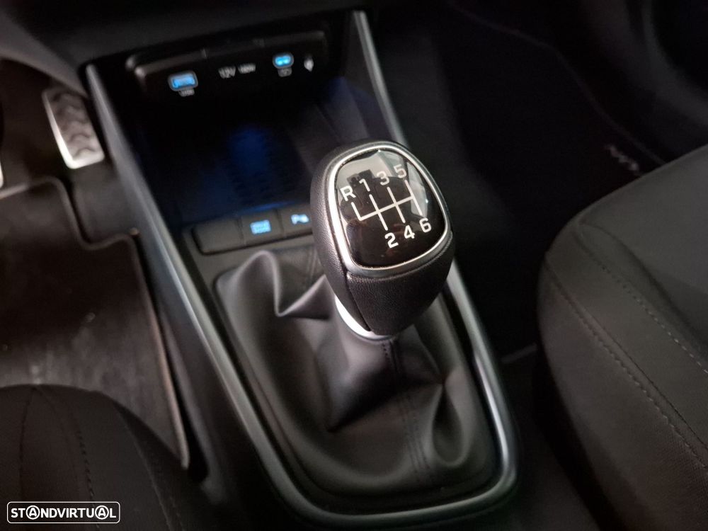 Hyundai Bayon 1.0 T-GDI Premium TT - 18