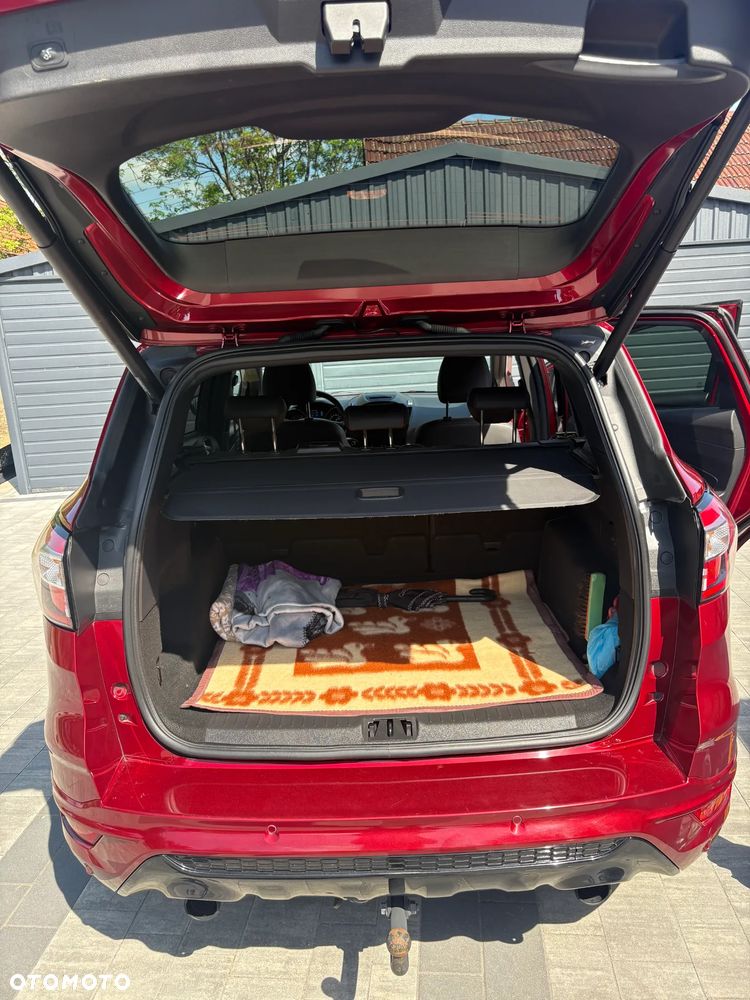 Ford Kuga - 10