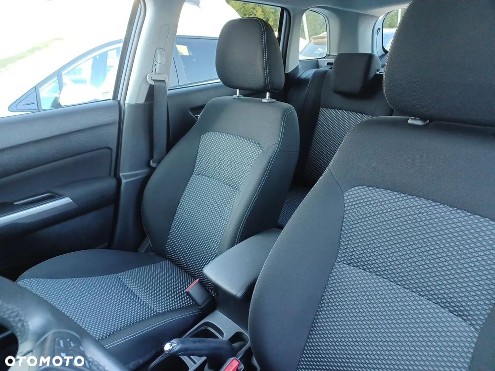 Suzuki Vitara - 11