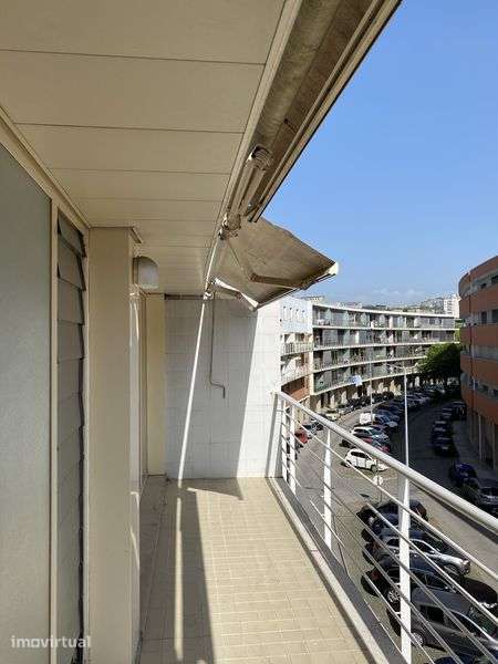 Alugo T2+1 Duplex com garagem Guimaraês/ Azurem - Grande imagem: 2/12