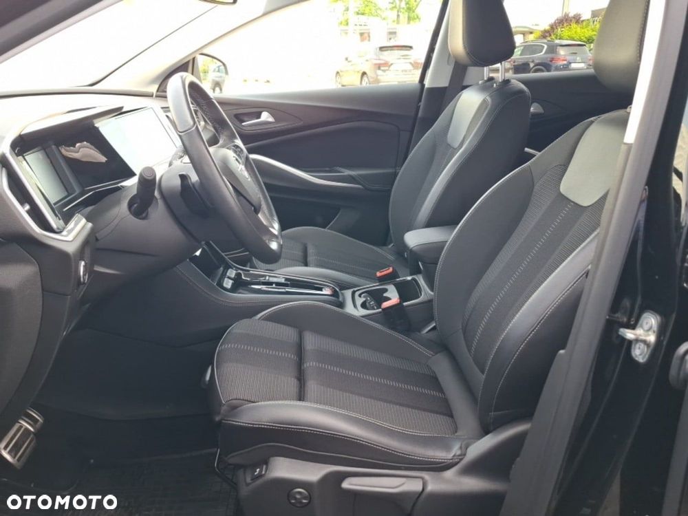 Opel Grandland 1.2 T Business Elegance S&S - 11