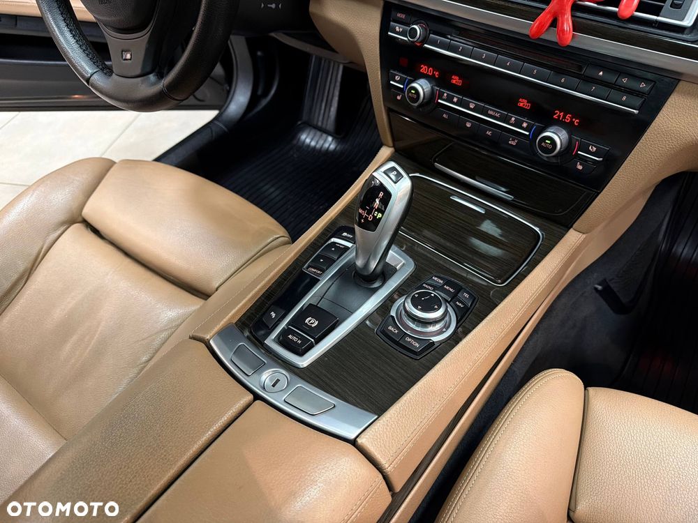 BMW Seria 7 730d Edition Exclusive - 39