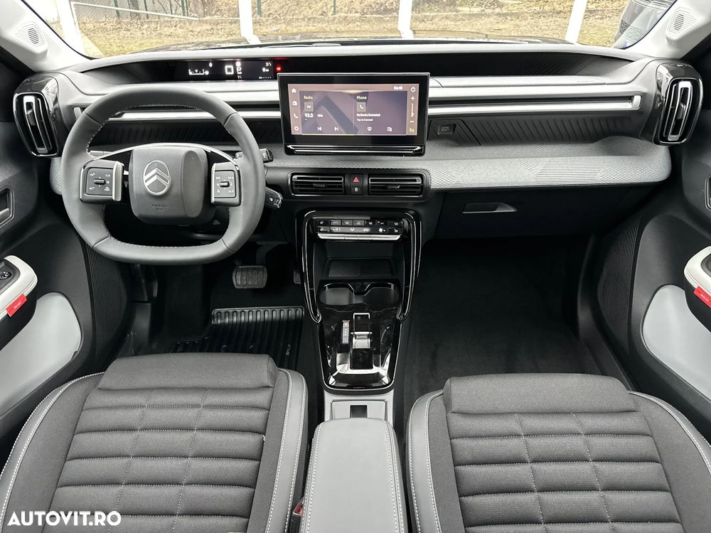 Citroën C3 AIRCROSS 1.2 Hybrid 145 eDCT6 PLUS - 11