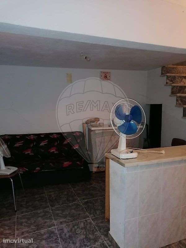 Moradia T2 para venda - Grande imagem: 2/12