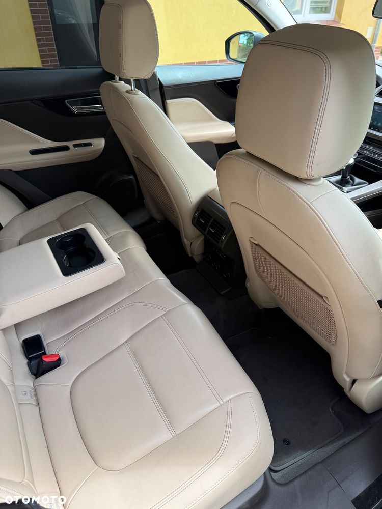 Jaguar F-Pace 2.0 i4D RWD R-Sport - 15