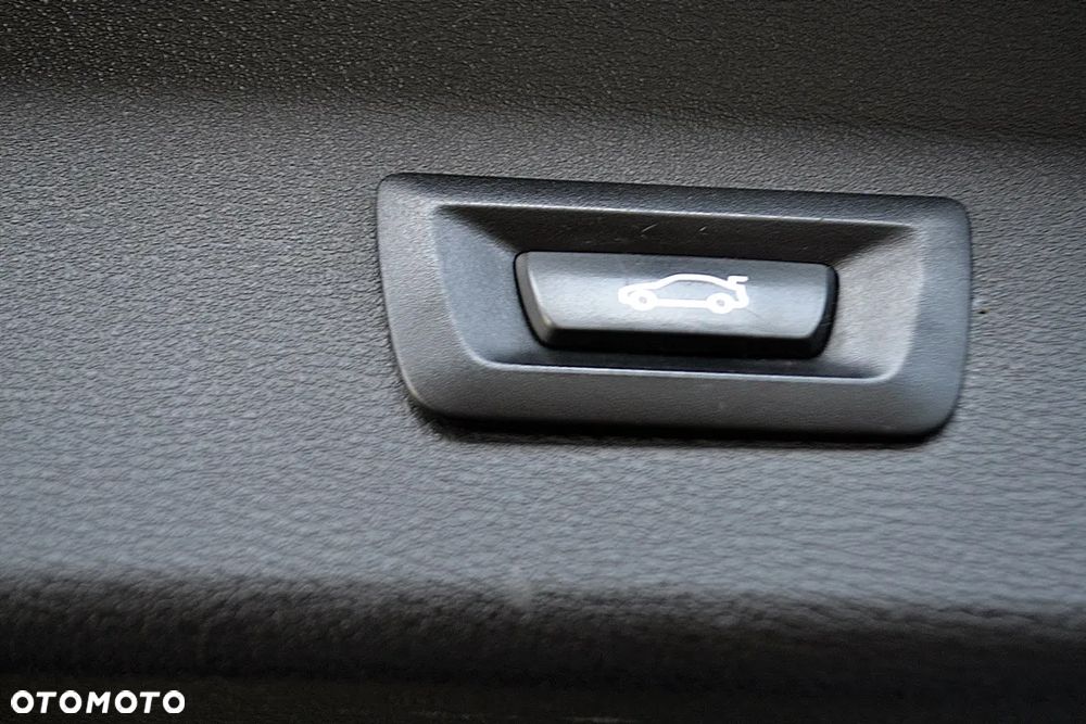 BMW X1 sDrive18d M Sport - 23