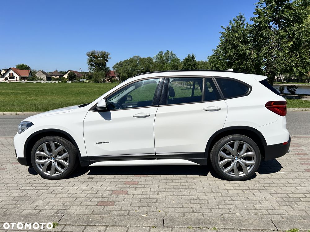 BMW X1 xDrive25d Sport Line - 8