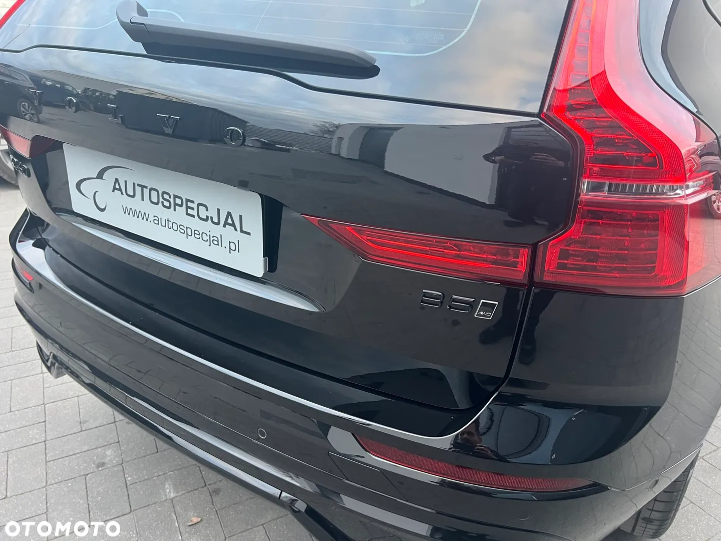 Volvo XC 60 B5 B AWD Plus Black Edition - 7