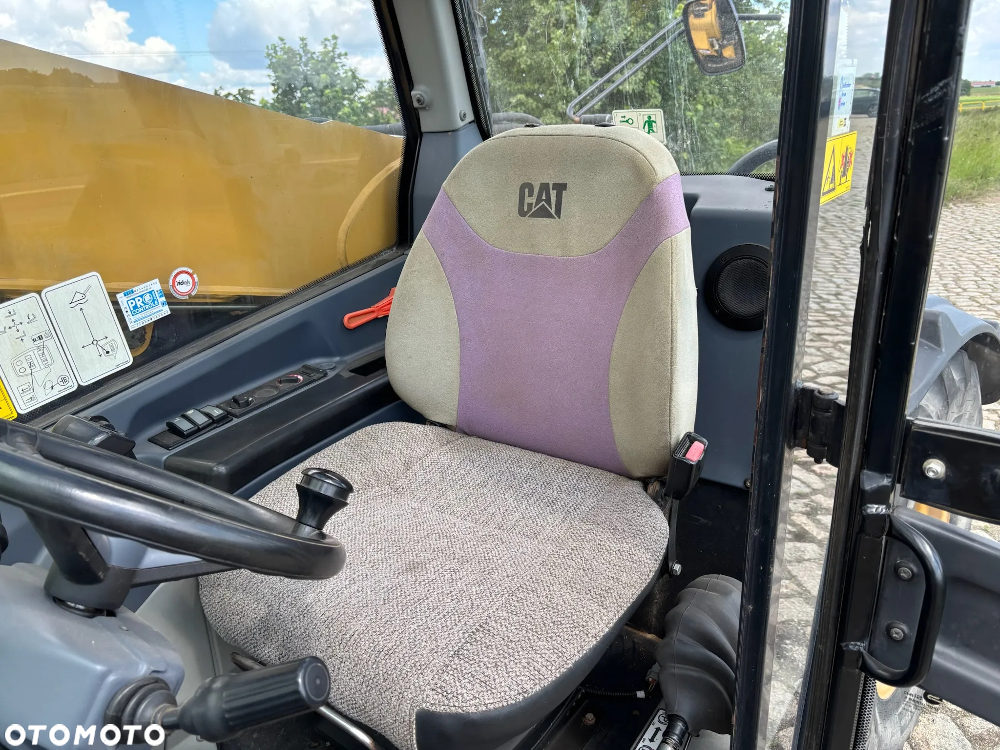 Caterpillar TH406 AG - 24