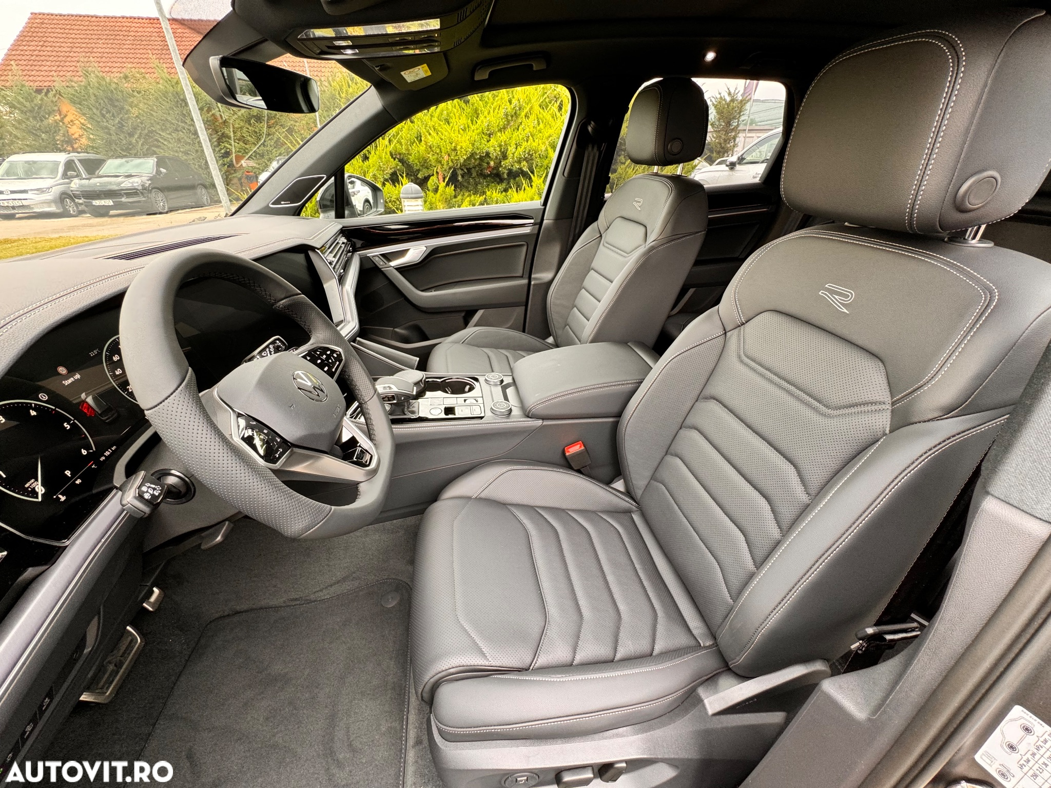 Volkswagen Touareg V6 TDI 4MOTION R-Line - 19