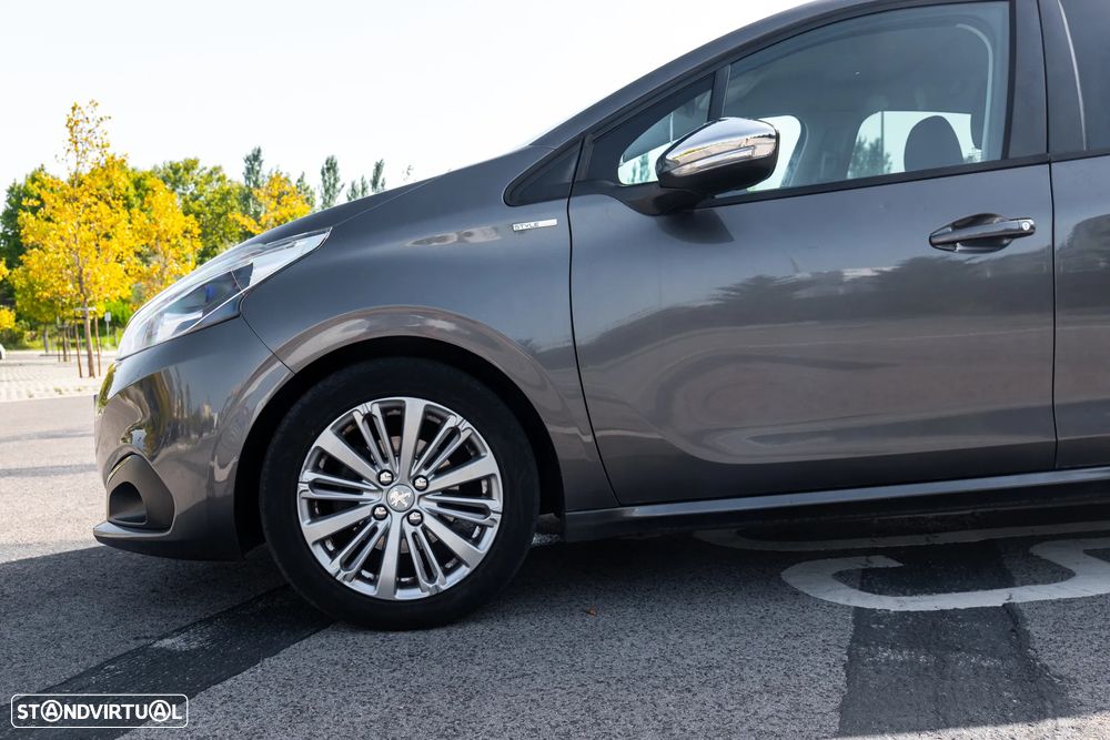 Peugeot 208 1.6 BlueHDi Style - 3