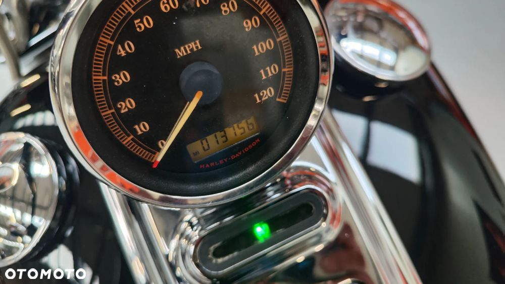 Harley-Davidson FXSB Breakout - 32