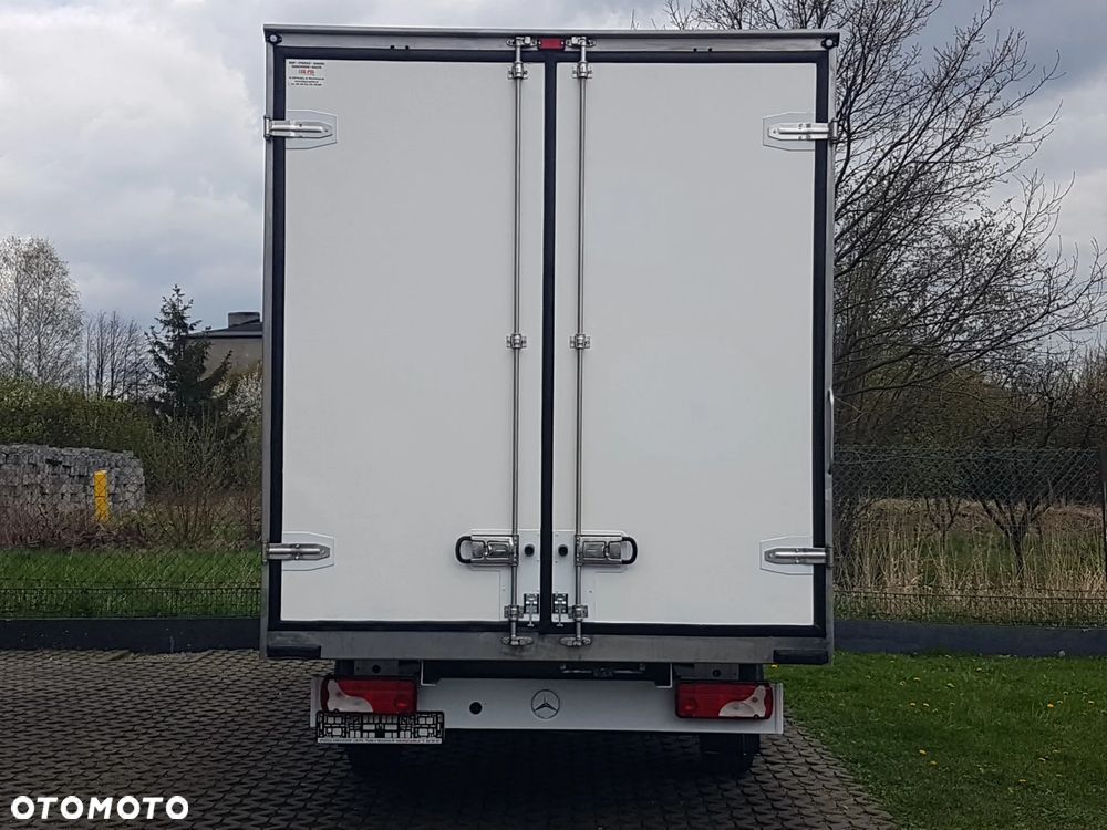 Mercedes-Benz SPRINTER 8EP KONTENER 4,11x2,15x2,30 KLIMA 314CDI MANUAL 6 BIEGÓW KRAJOWY - 16