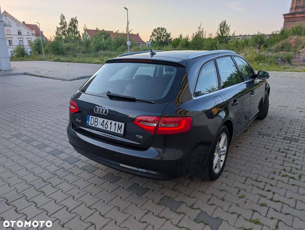 Audi A4 Avant 2.0 TDI ultra DPF Attraction - 2