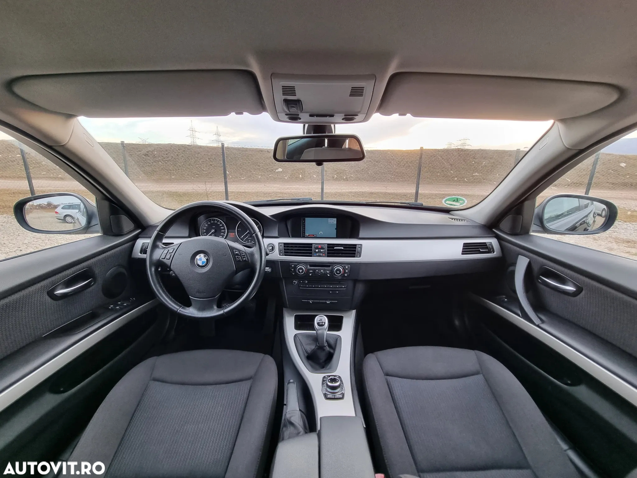 BMW Seria 3 320d DPF Touring - 15