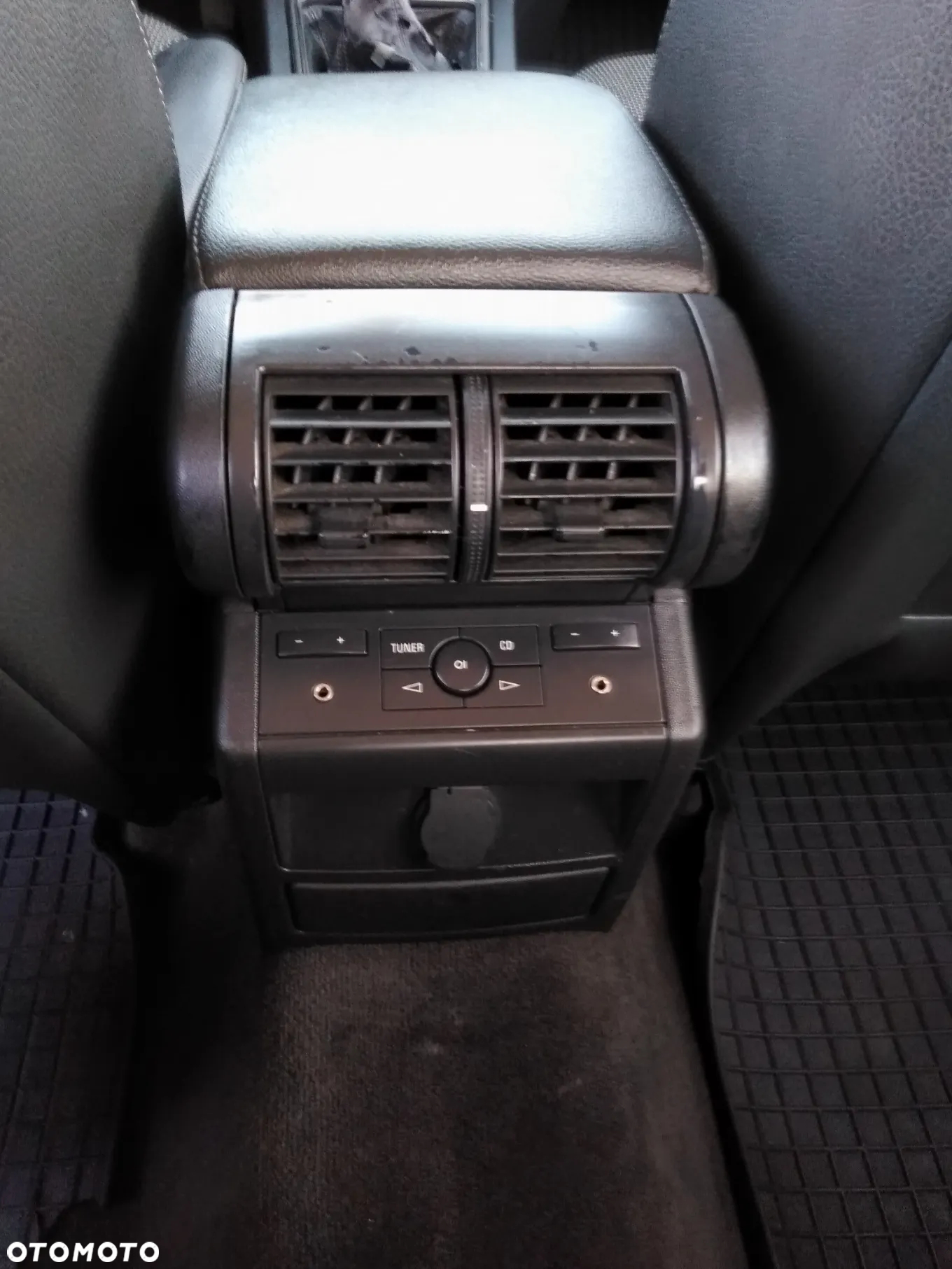 Opel Vectra 1.9 CDTI Essentia - 11