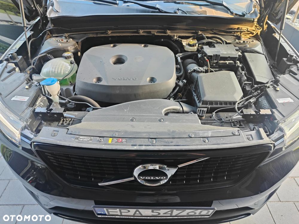 Volvo XC 40 T5 AWD R-Design - 32