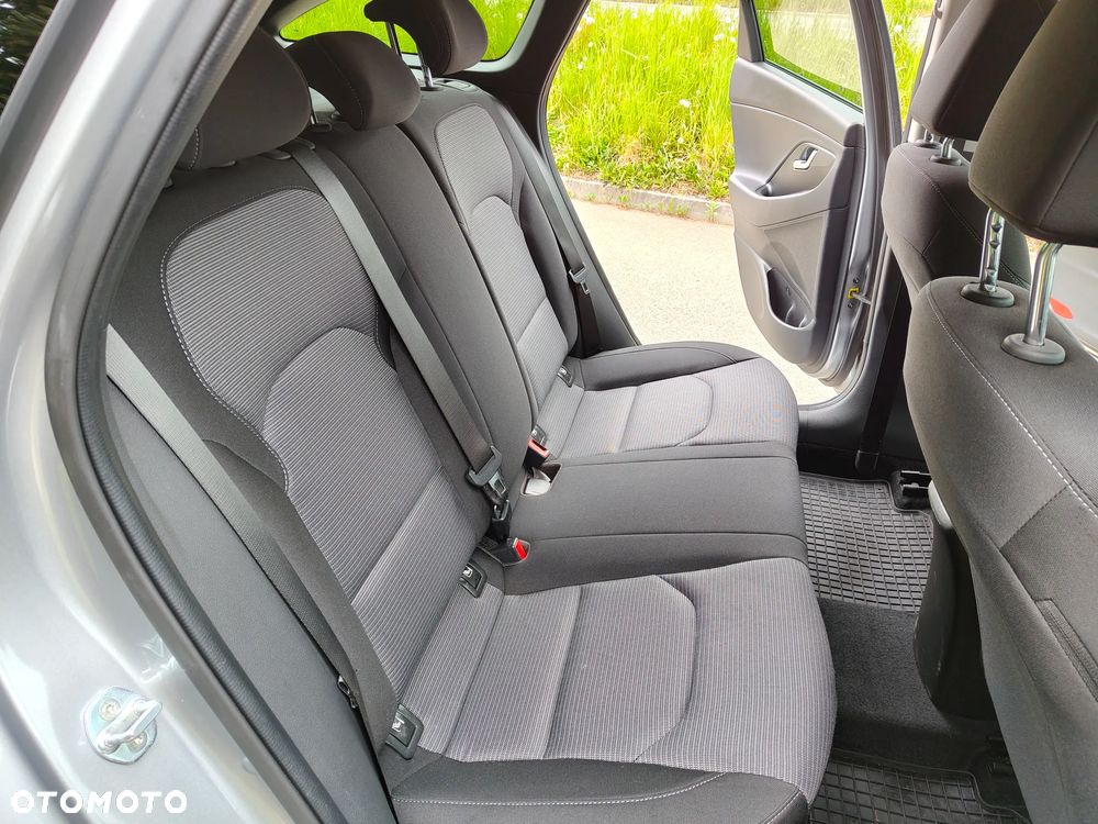 Hyundai i30 - 23
