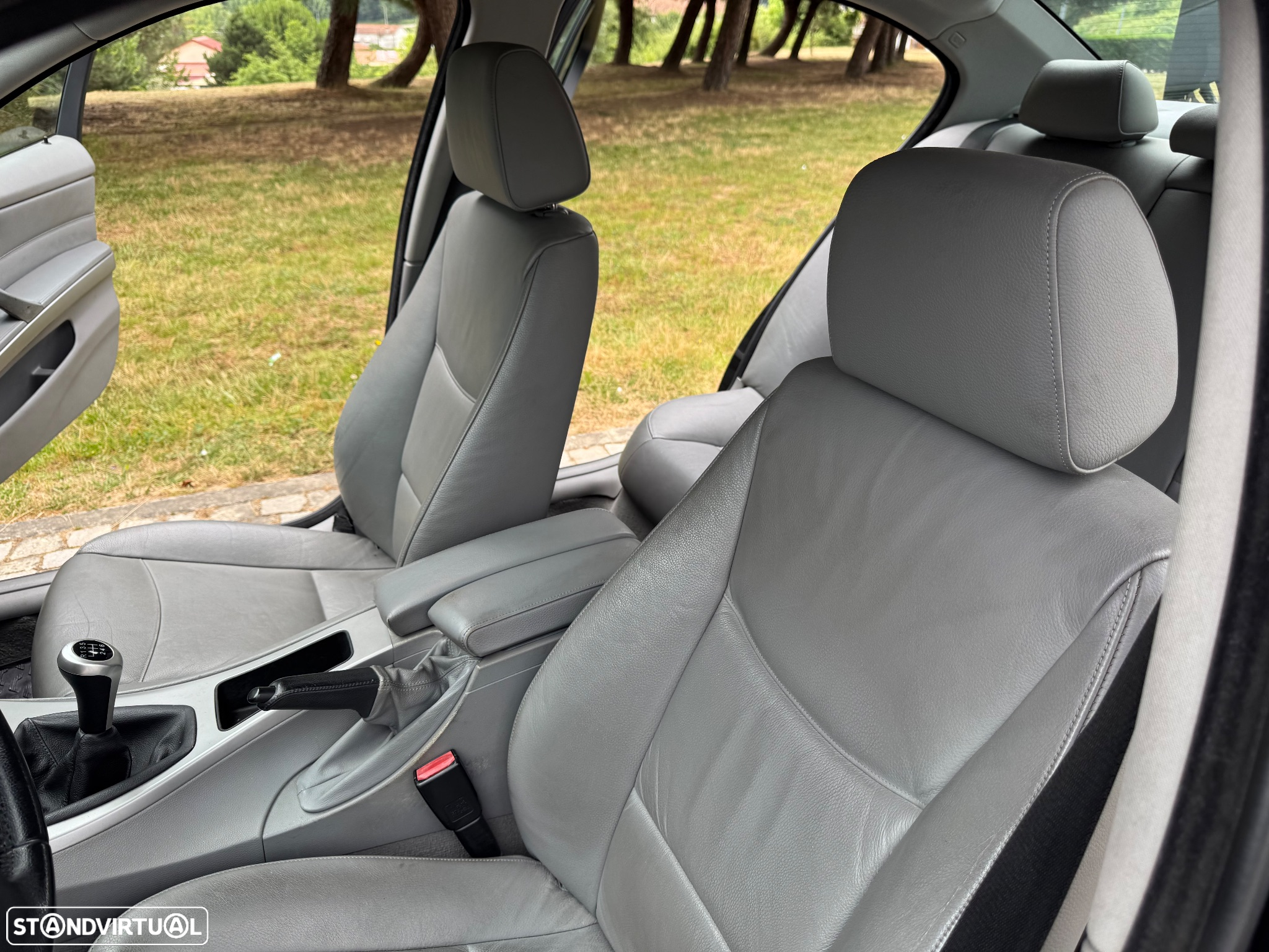 BMW 320 d Exclusive - 14