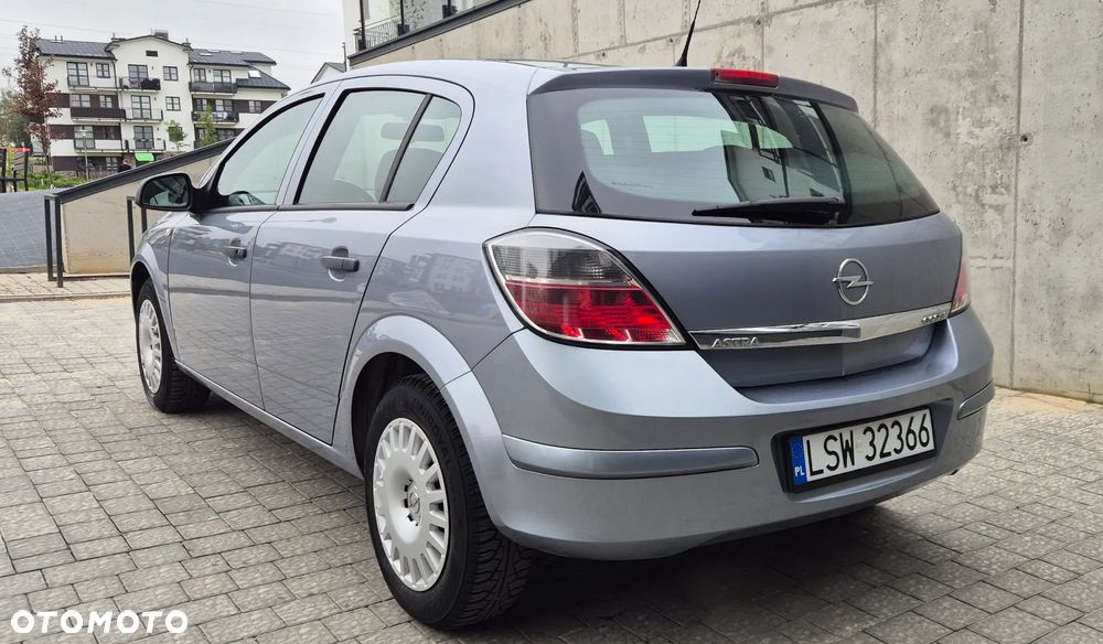 Opel Astra - 2