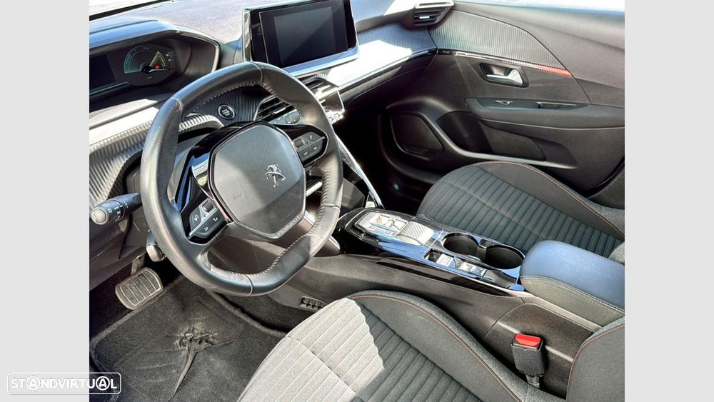 Peugeot e-208 50 kWh Active Pack - 12