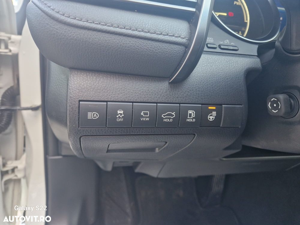 Toyota Camry 2.5 Exclusive - 11