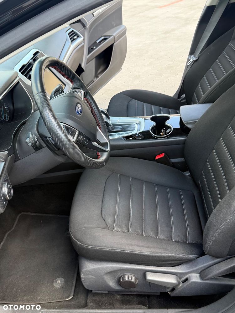 Ford Mondeo 2.0 TDCi Titanium PowerShift - 5