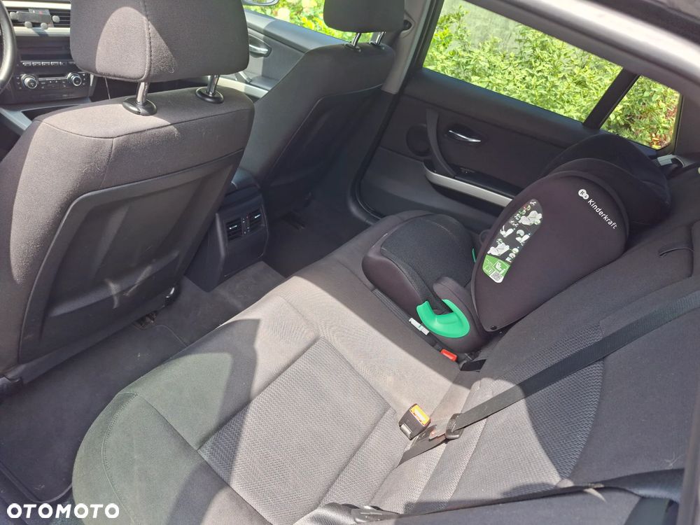 BMW Seria 3 316d - 10