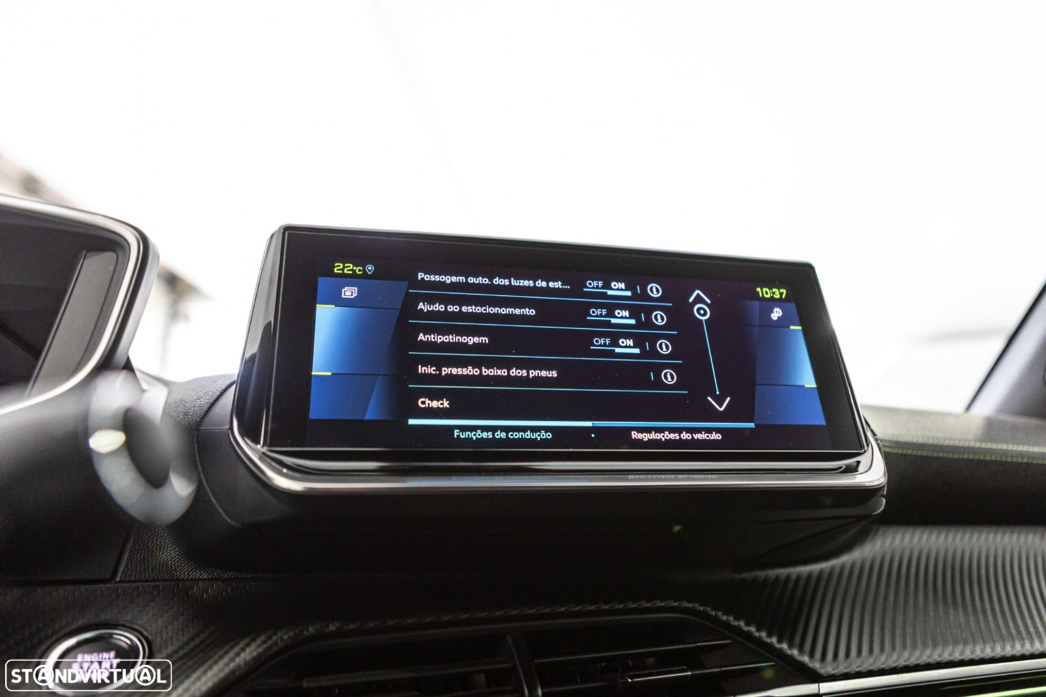 Peugeot e-2008 50 kWh GT - 24